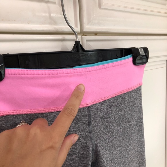 Ivivva by Lululemon girls reversible crop leggings - Picture 13 of 13